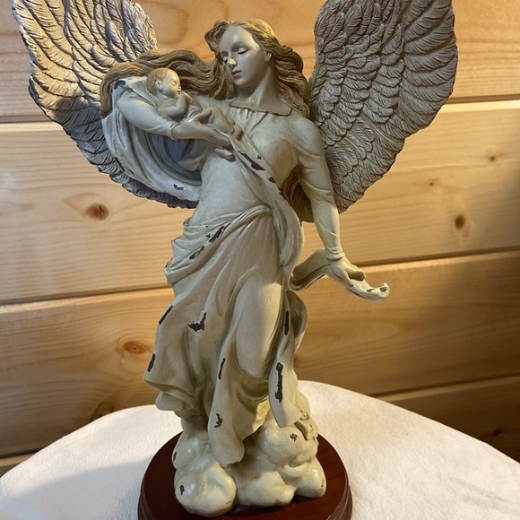 Angel with baby - statue - Picture 3 of 6